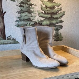 Old Navy Cream Ankle Boots